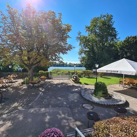 ホテル Sopherl Am - Fruehstueck Auf Der Seeterrasse, Sehr Ruhig Und Wunderschoen Am See, 3 Minuten Nach Oberpfaffenhofen, Viele Radtouren, Restaurants & Cafes In Der Umgebung 3*