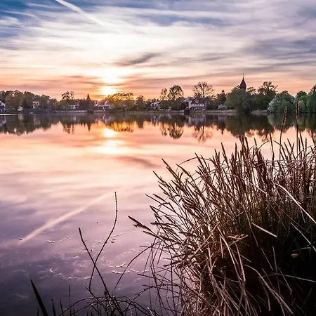 Sopherl Am - Fruehstueck Auf Der Seeterrasse, Sehr Ruhig Und Wunderschoen Am See, 3 Minuten Nach Oberpfaffenhofen, Viele Radtouren, Restaurants & Cafes In Der Umgebung ホテル Weßling