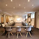 Sopherl Am - Fruehstueck Auf Der Seeterrasse, Sehr Ruhig Und Wunderschoen Am See, 3 Minuten Nach Oberpfaffenhofen, Viele Radtouren, Restaurants & Cafes In Der Umgebung Hotel 3*