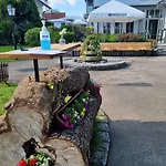 Hotel Sopherl Am - Fruehstueck Auf Der Seeterrasse, Sehr Ruhig Und Wunderschoen Am See, 3 Minuten Nach Oberpfaffenhofen, Viele Radtouren, Restaurants & Cafes In Der Umgebung 3*