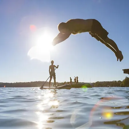 Sopherl Am - Fruehstueck Auf Der Seeterrasse, Sehr Ruhig Und Wunderschoen Am See, 3 Minuten Nach Oberpfaffenhofen, Viele Radtouren, Restaurants & Cafes In Der Umgebung Hotel Wessling