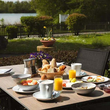 Sopherl Am - Fruehstueck Auf Der Seeterrasse, Sehr Ruhig Und Wunderschoen Am See, 3 Minuten Nach Oberpfaffenhofen, Viele Radtouren, Restaurants & Cafes In Der Umgebung Hotel 3*