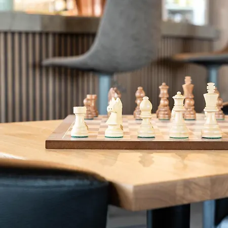 Sopherl Am - Fruehstueck Auf Der Seeterrasse, Sehr Ruhig Und Wunderschoen Am See, 3 Minuten Nach Oberpfaffenhofen, Viele Radtouren, Restaurants & Cafes In Der Umgebung Hotel Wessling