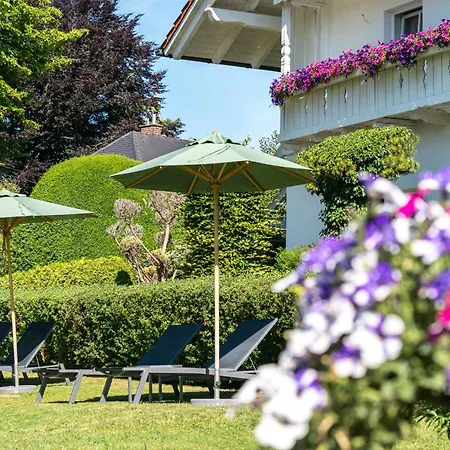Sopherl Am - Fruehstueck Auf Der Seeterrasse, Sehr Ruhig Und Wunderschoen Am See, 3 Minuten Nach Oberpfaffenhofen, Viele Radtouren, Restaurants & Cafes In Der Umgebung 3*