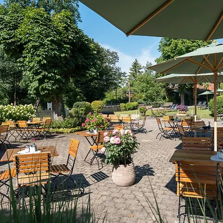 Sopherl Am - Frühstück Auf Der Seeterrasse, Sehr Ruhig Und Wunderschön Am See, 3 Minuten Nach Oberpfaffenhofen, Viele Radtouren, Restaurants&cafes In Der Umgebung Hotel 3*