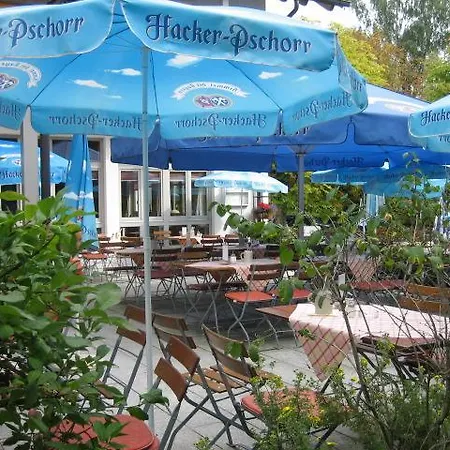 Hotel Sopherl Am - Fruehstueck Auf Der Seeterrasse, Sehr Ruhig Und Wunderschoen Am See, 3 Minuten Nach Oberpfaffenhofen, Viele Radtouren, Restaurants & Cafes In Der Umgebung 3*