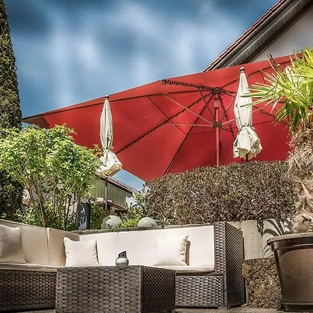 Sopherl Am - Fruehstueck Auf Der Seeterrasse, Sehr Ruhig Und Wunderschoen Am See, 3 Minuten Nach Oberpfaffenhofen, Viele Radtouren, Restaurants & Cafes In Der Umgebung 3*