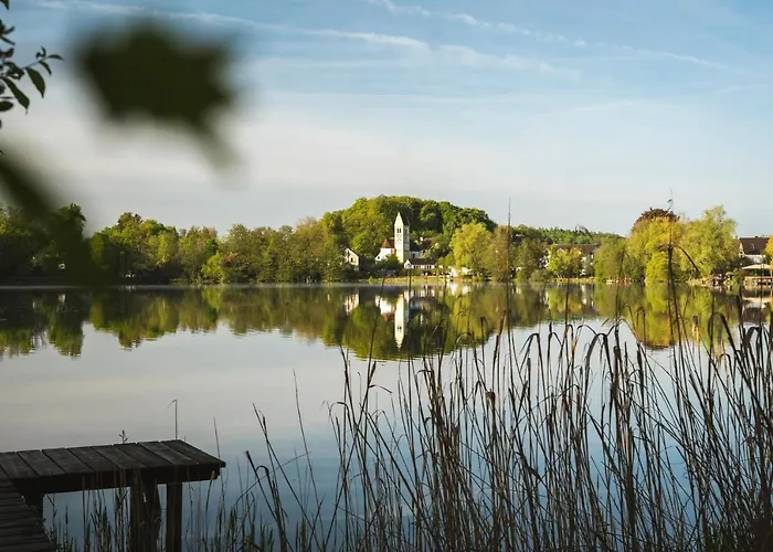 Sopherl Am - Fruehstueck Auf Der Seeterrasse, Sehr Ruhig Und Wunderschoen Am See, 3 Minuten Nach Oberpfaffenhofen, Viele Radtouren, Restaurants & Cafes In Der Umgebung Weßling
