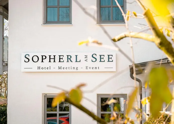 호텔 Sopherl Am - Fruehstueck Auf Der Seeterrasse, Sehr Ruhig Und Wunderschoen Am See, 3 Minuten Nach Oberpfaffenhofen, Viele Radtouren, Restaurants & Cafes In Der Umgebung 3*