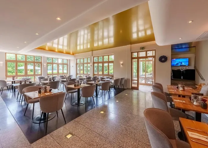 Sopherl Am - Fruehstueck Auf Der Seeterrasse, Sehr Ruhig Und Wunderschoen Am See, 3 Minuten Nach Oberpfaffenhofen, Viele Radtouren, Restaurants & Cafes In Der Umgebung Weßling