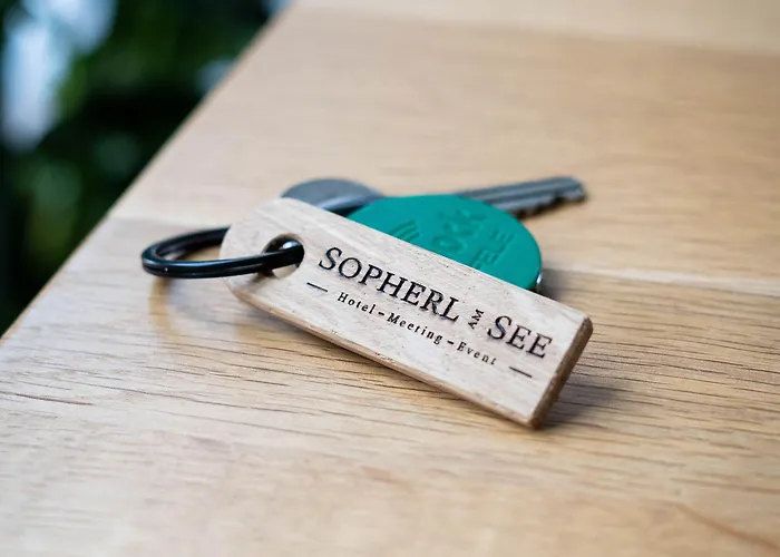 Sopherl Am - Fruehstueck Auf Der Seeterrasse, Sehr Ruhig Und Wunderschoen Am See, 3 Minuten Nach Oberpfaffenhofen, Viele Radtouren, Restaurants & Cafes In Der Umgebung מלון Weßling