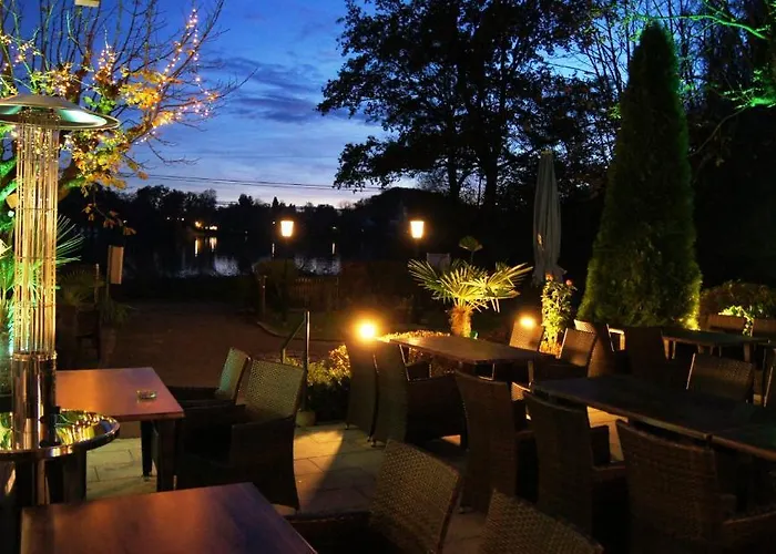 Sopherl Am - Frühstück Auf Der Seeterrasse, Sehr Ruhig Und Wunderschön Am See, 3 Minuten Nach Oberpfaffenhofen, Viele Radtouren, Restaurants&cafes In Der Umgebung